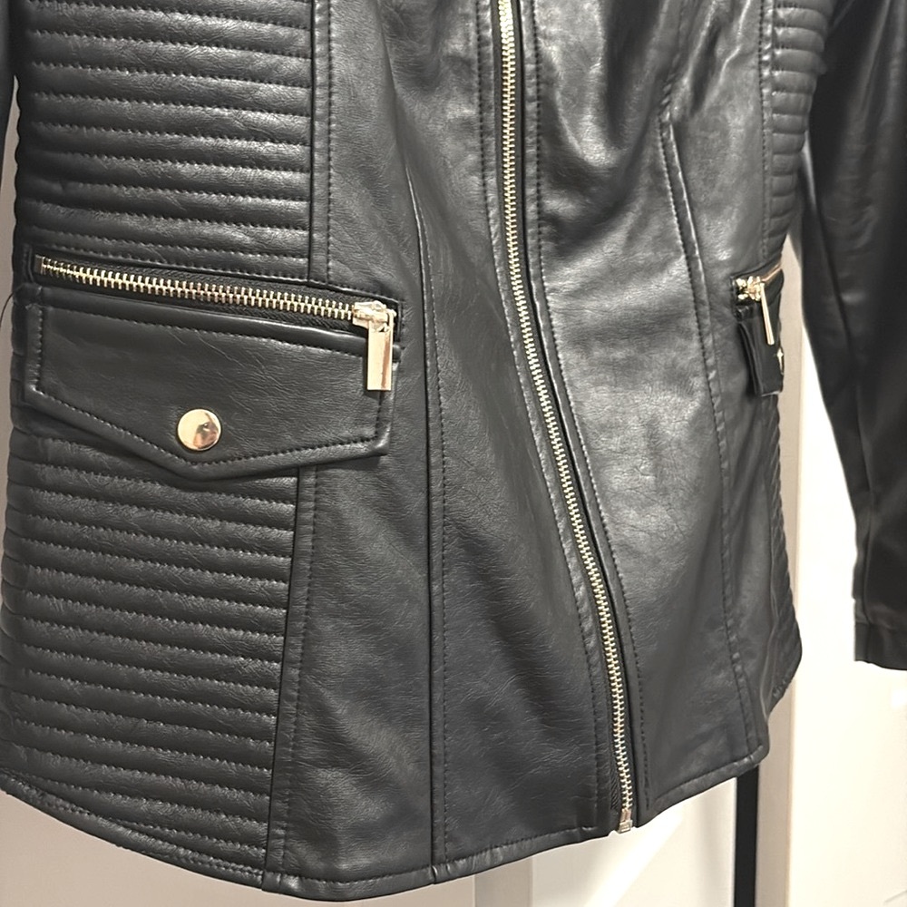 NWT [City Chic] Biker Moto Black w/ Gold Zip-Up Leather Jacket Coat Women’s 12 - Picture 7 of 15